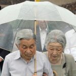 天皇陛下が雨の日に透明なビニール傘を愛用する理由…心優しい配慮が隠されていた…
