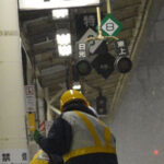 電車の遅延で鉄道会社を叩く人に見てほしい１枚の写真…駅で目撃された光景に考えさせられる…