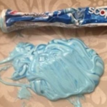中学生になる娘に「皿に出した歯磨き粉をチューブに戻してみて…」母親が問いかけた真意にハッとさせられる…
